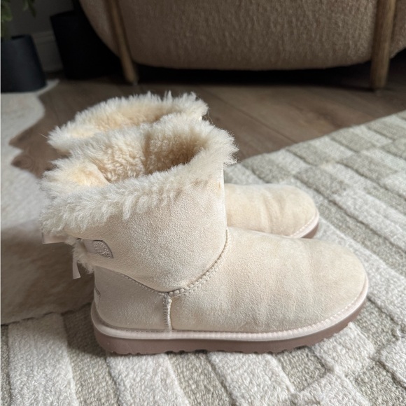UGG Cream Mini Bailey Bow Boots - Picture 3 of 10